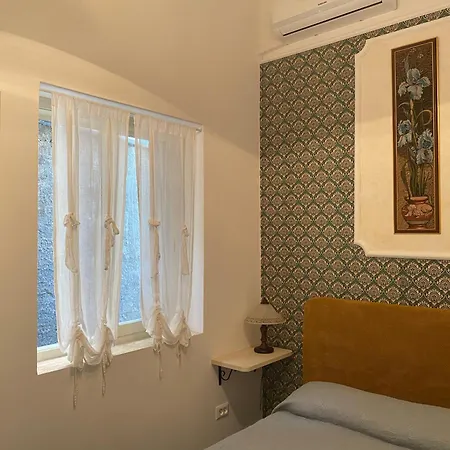 게스트하우스 La Petra - Boutique 4*