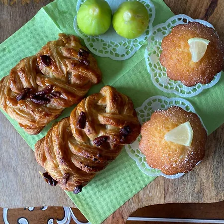 Гостевой дом La Petra - Boutique Сан-Никола-Арчелла